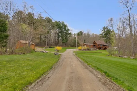 276 Middle Road Dresden ME 04342