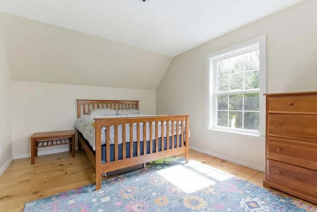 37 Palmer Road Pittston ME 04345