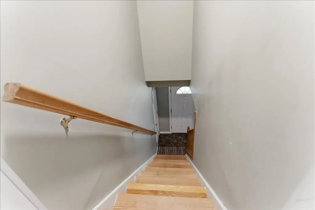 37 Palmer Road Pittston ME 04345