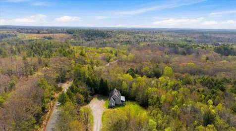 37 Palmer Road Pittston ME 04345