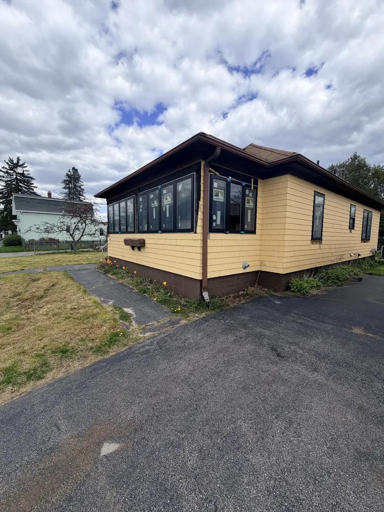 149 Summer Street Biddeford ME 04005