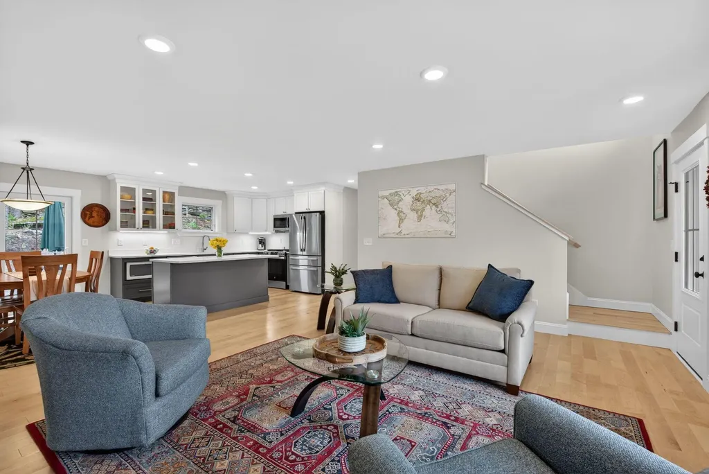 30 Perreault Way Brunswick ME 04011