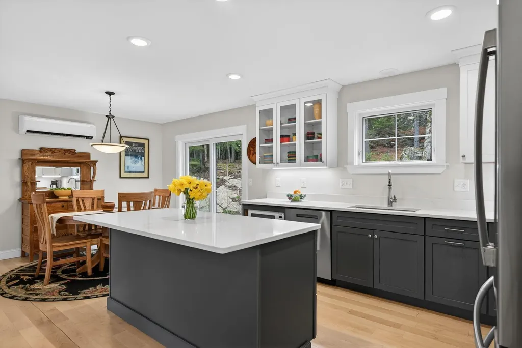 30 Perreault Way Brunswick ME 04011