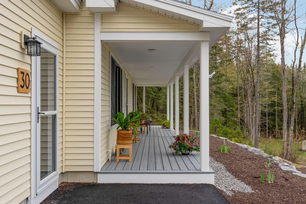 30 Perreault Way Brunswick ME 04011
