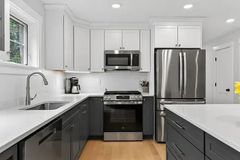30 Perreault Way Brunswick ME 04011
