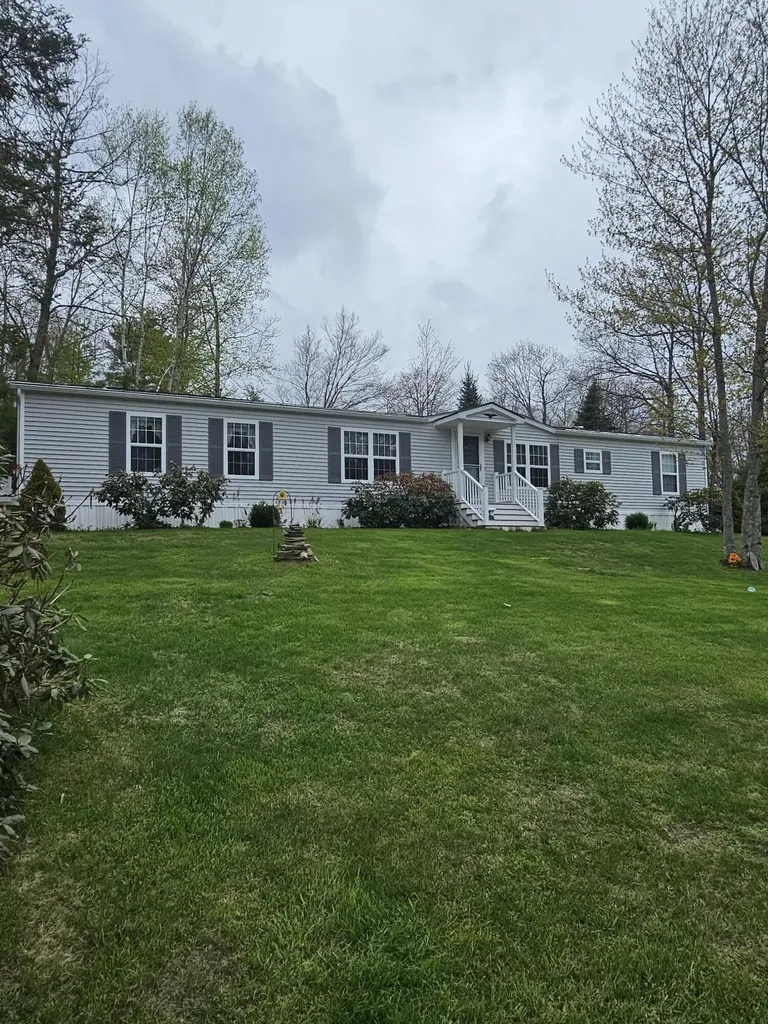 4 Hilltop Court Turner ME 04282