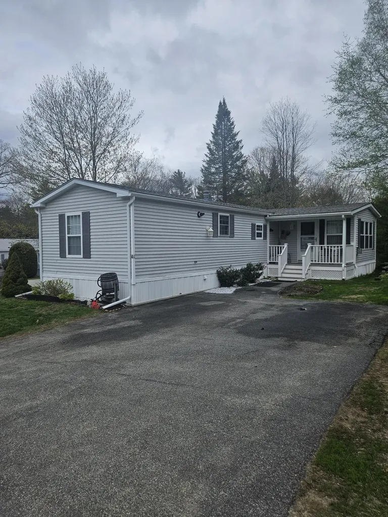 4 Hilltop Court Turner ME 04282