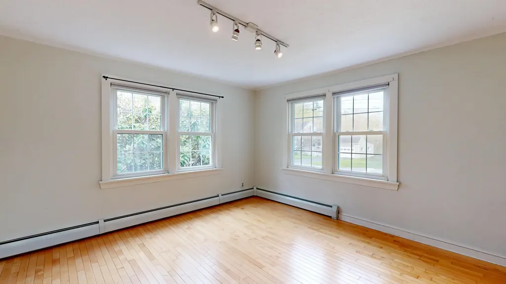 41 Googin Street Lewiston ME 04240