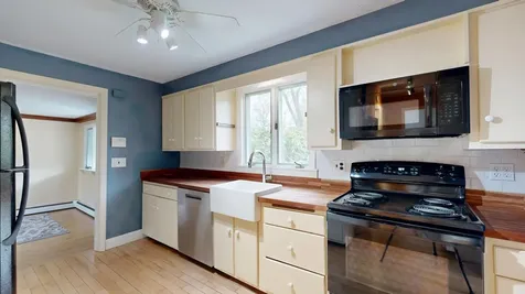 41 Googin Street Lewiston ME 04240