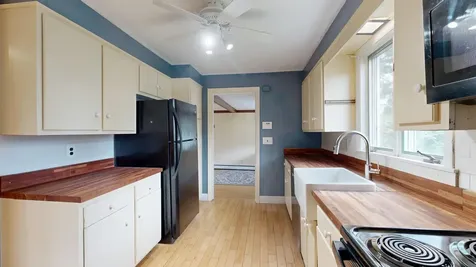 41 Googin Street Lewiston ME 04240