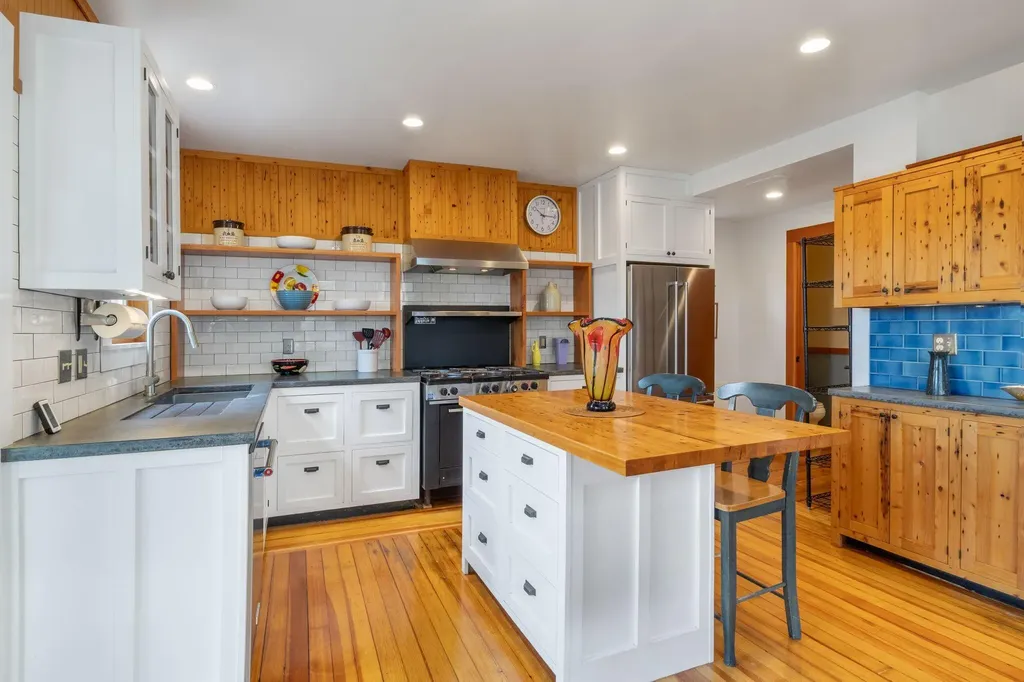 116 Sheridan Street Portland ME 04101