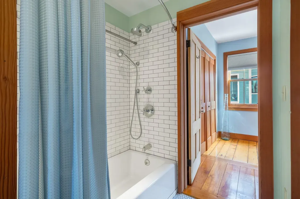 116 Sheridan Street Portland ME 04101