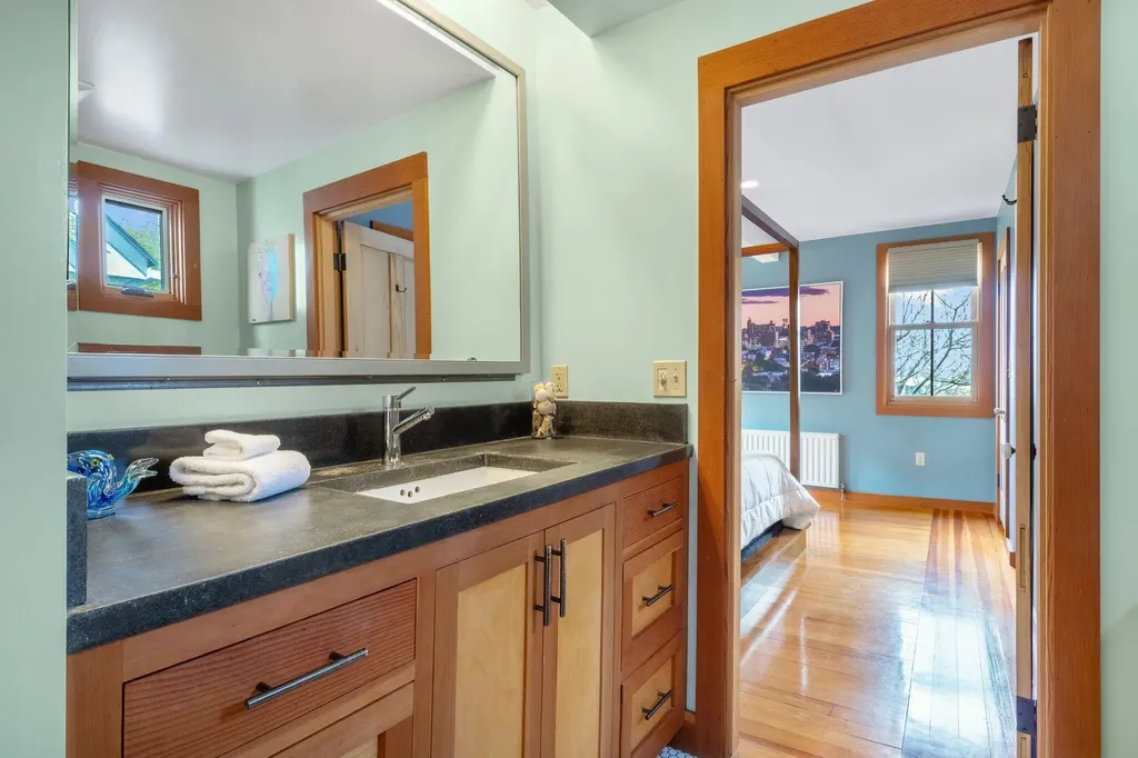 116 Sheridan Street Portland ME 04101