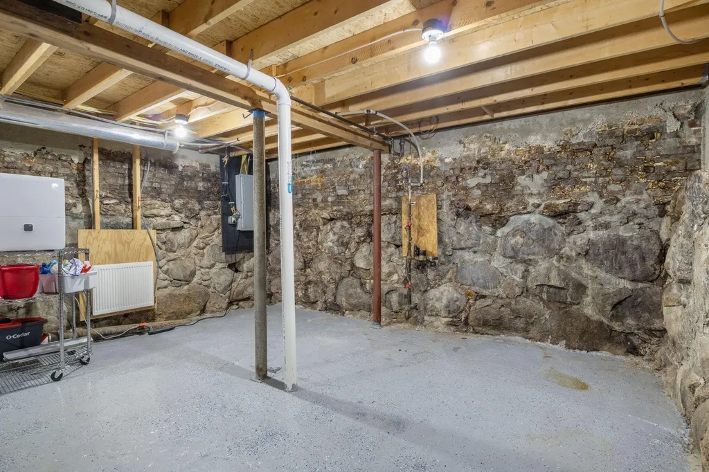 116 Sheridan Street Portland ME 04101