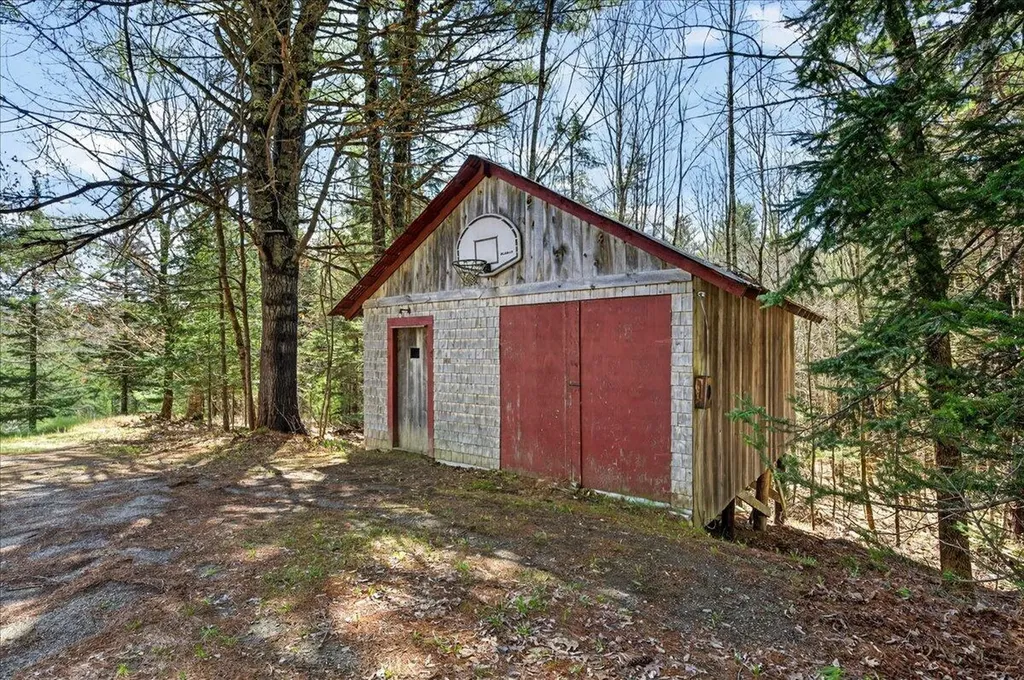 32 Sunny Hill Drive Brooks ME 04921