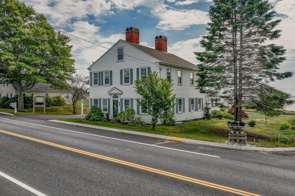 101 E Main Street Searsport ME 04974