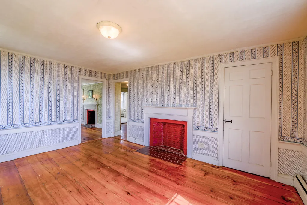 101 E Main Street Searsport ME 04974