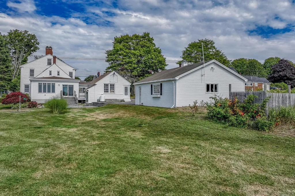 101 E Main Street Searsport ME 04974