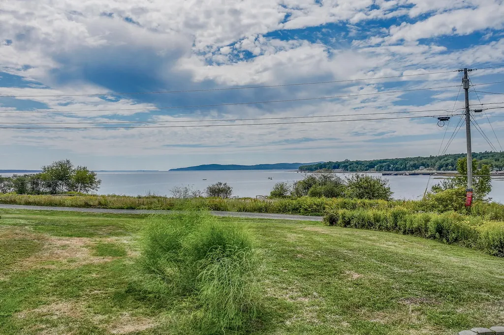 101 E Main Street Searsport ME 04974