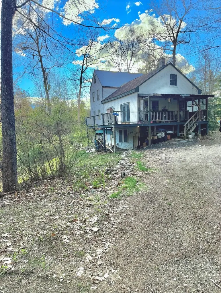 13 County Road Sebago ME 04029