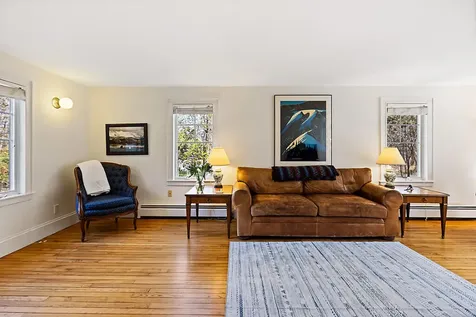 183 Mountain Road Falmouth ME 04105