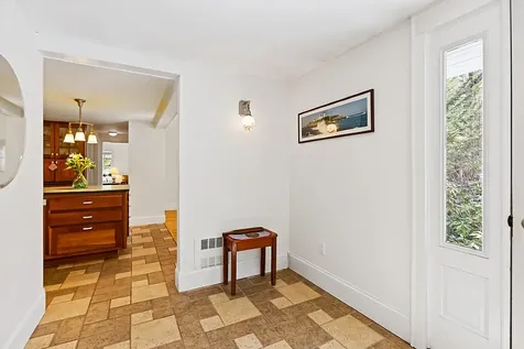 183 Mountain Road Falmouth ME 04105