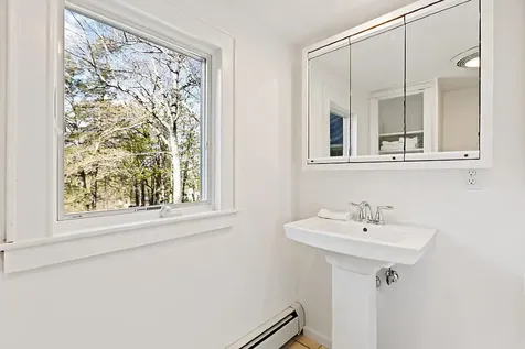 183 Mountain Road Falmouth ME 04105