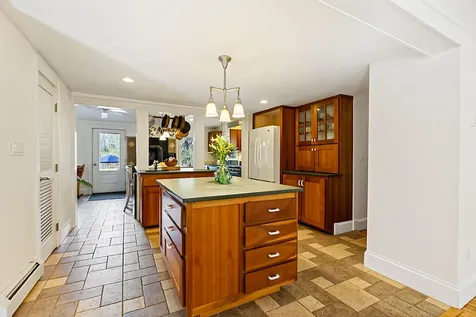183 Mountain Road Falmouth ME 04105