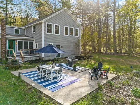 183 Mountain Road Falmouth ME 04105