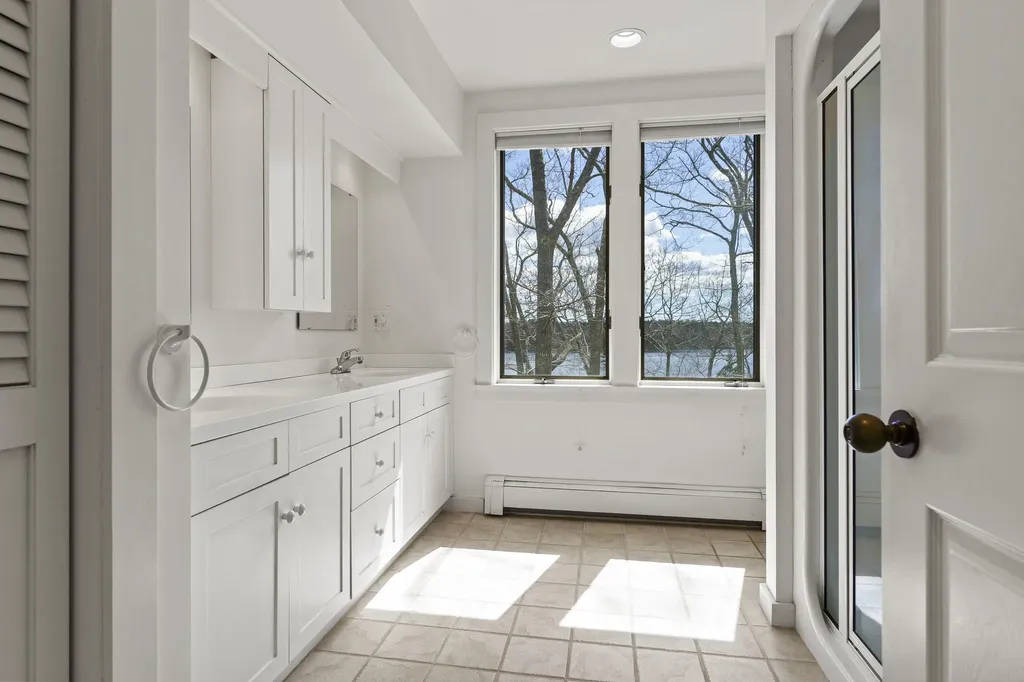 127 Firth Drive Boothbay ME 04537