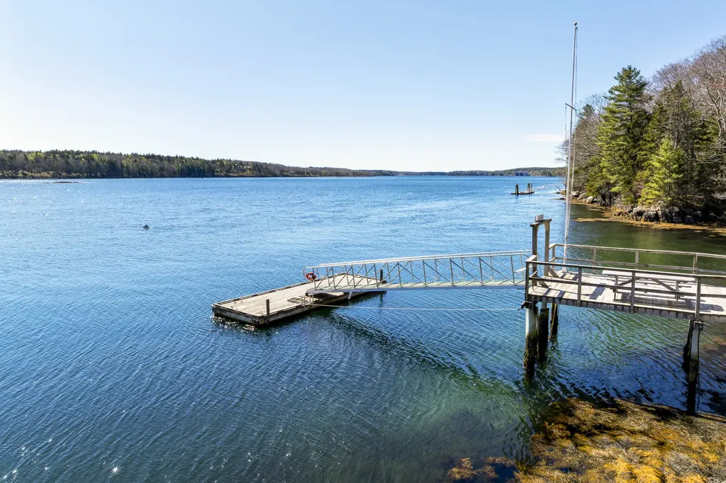 127 Firth Drive Boothbay ME 04537