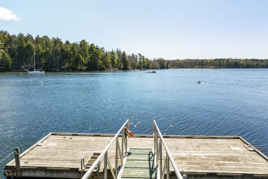 127 Firth Drive Boothbay ME 04537