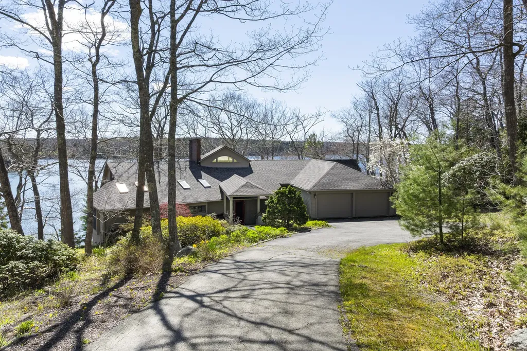 127 Firth Drive Boothbay ME 04537