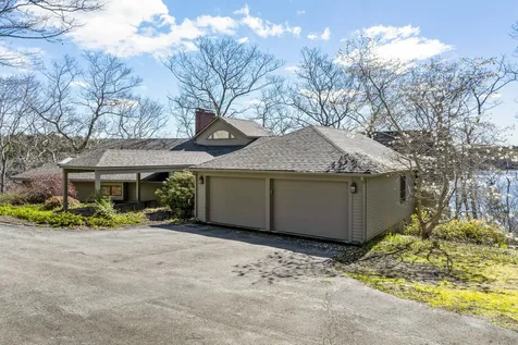127 Firth Drive Boothbay ME 04537