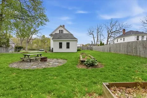 145 Dresden Avenue Gardiner ME 04345