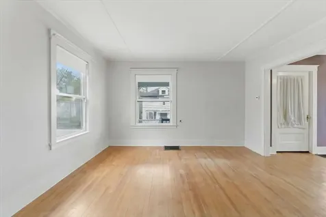 145 Dresden Avenue Gardiner ME 04345
