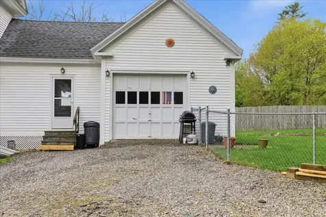 145 Dresden Avenue Gardiner ME 04345
