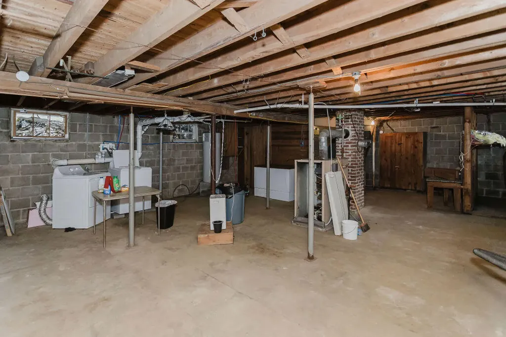 22 Lyons Lane Dixfield ME 04224