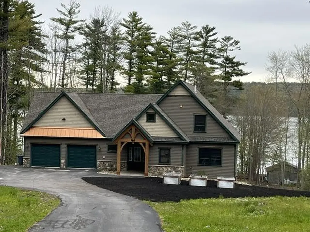14 Riley Road Naples ME 04055
