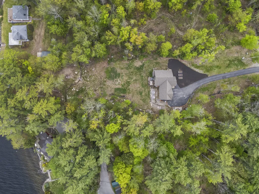 14 Riley Road Naples ME 04055