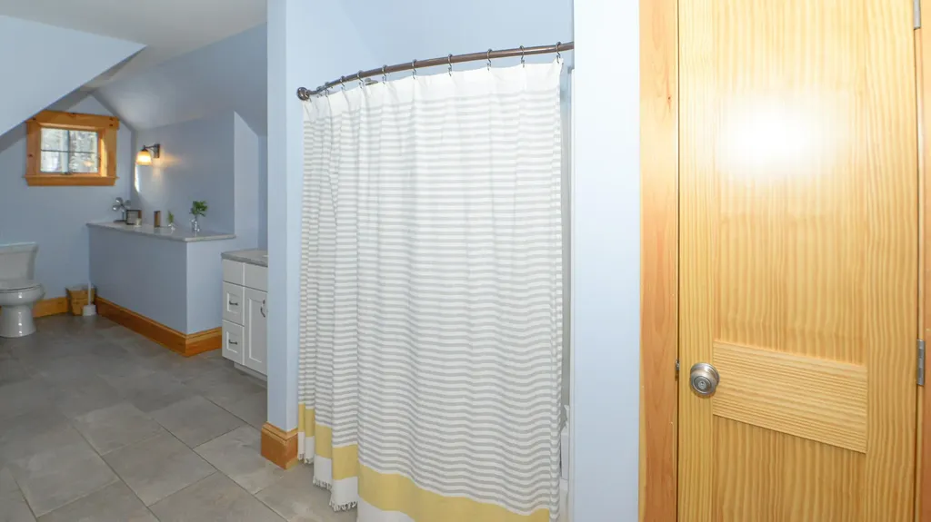 14 Riley Road Naples ME 04055