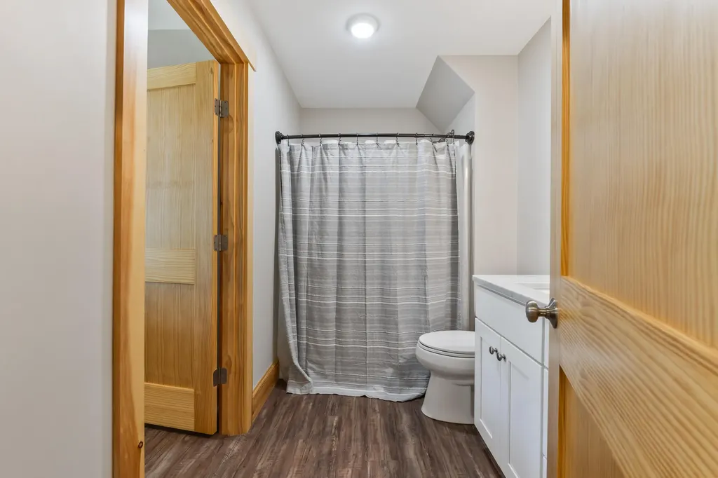 14 Riley Road Naples ME 04055