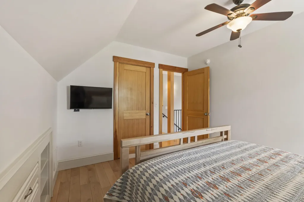14 Riley Road Naples ME 04055