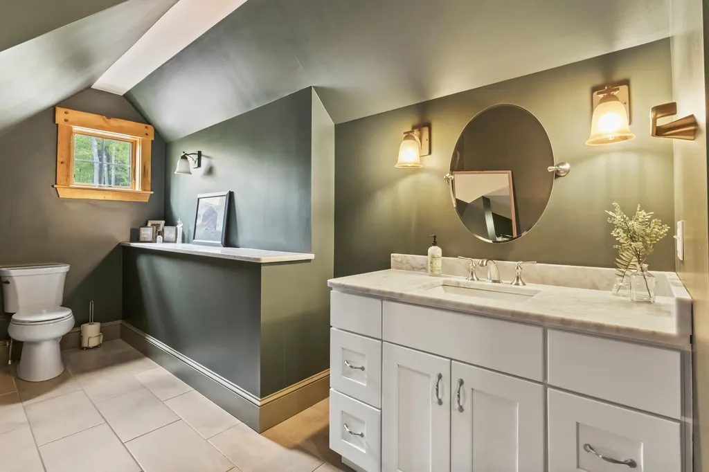 14 Riley Road Naples ME 04055