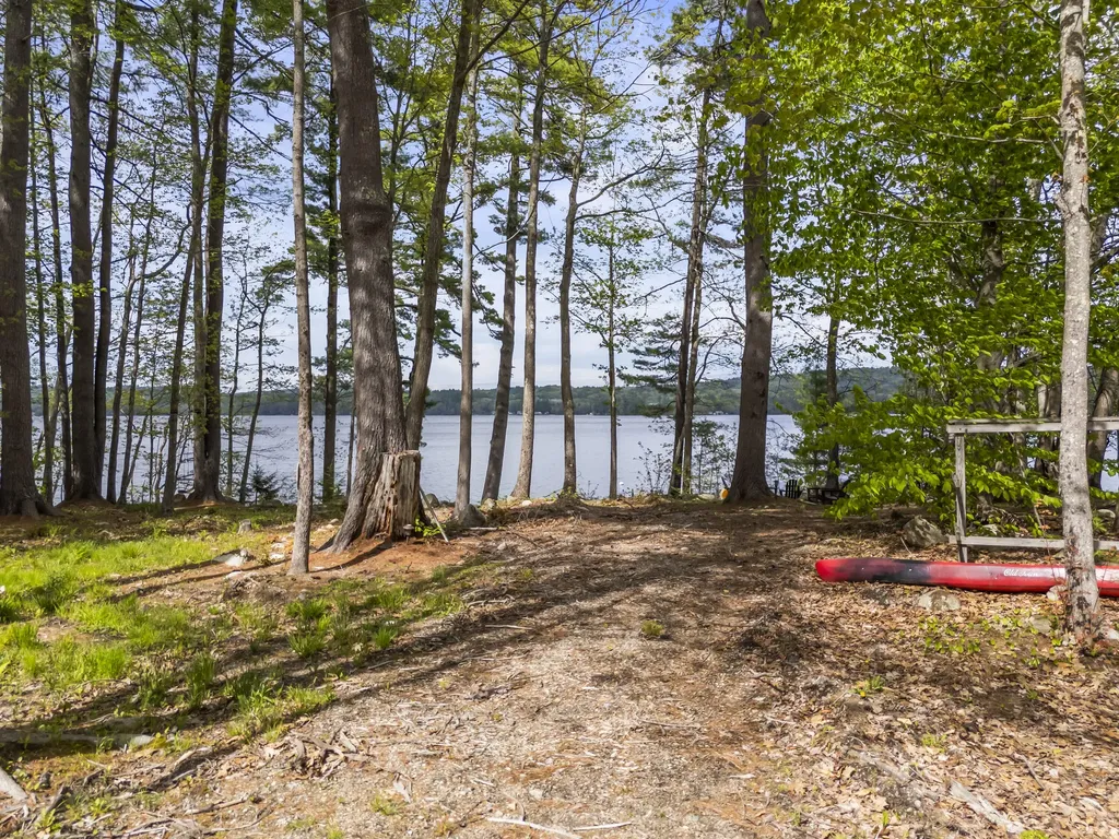 14 Riley Road Naples ME 04055