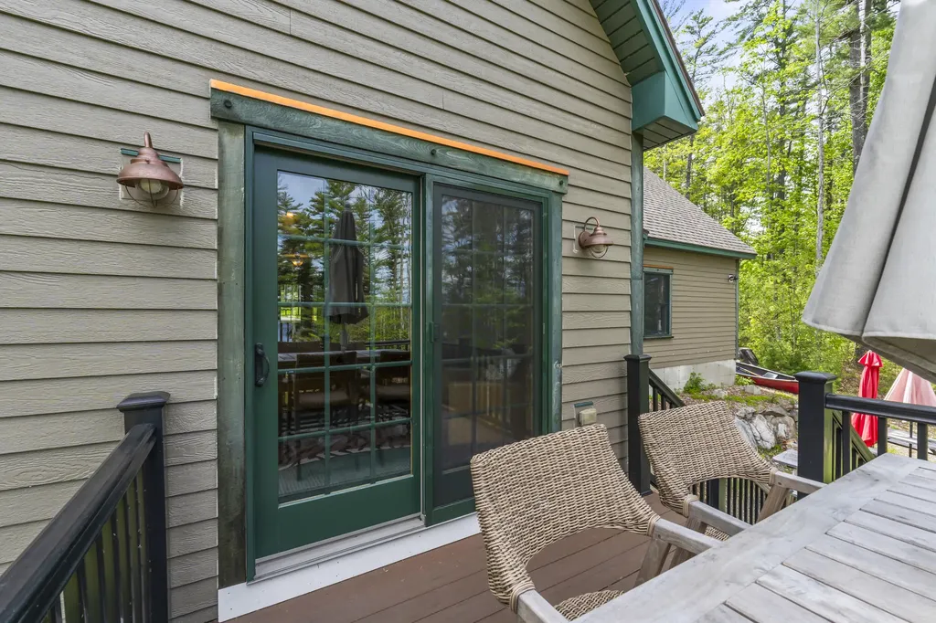 14 Riley Road Naples ME 04055