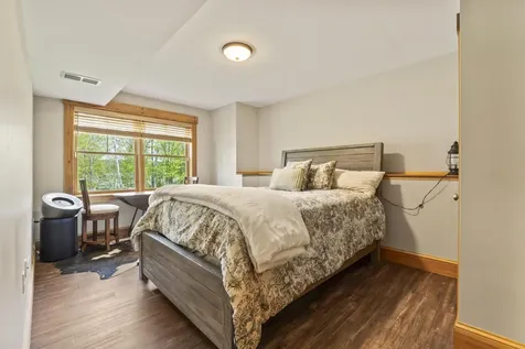 14 Riley Road Naples ME 04055
