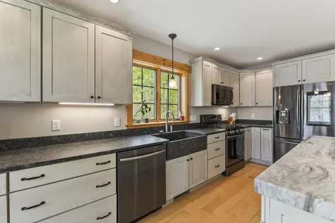 14 Riley Road Naples ME 04055