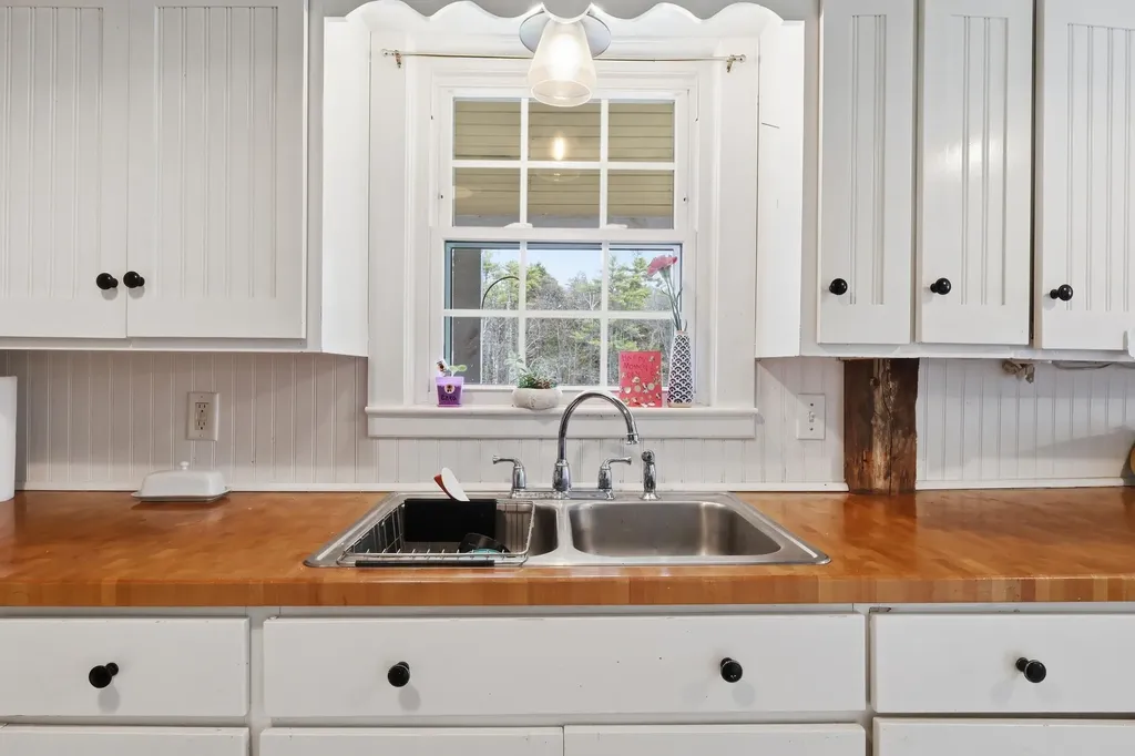 461 Buxton Road Saco ME 04072
