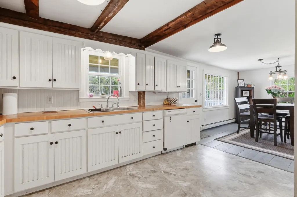 461 Buxton Road Saco ME 04072